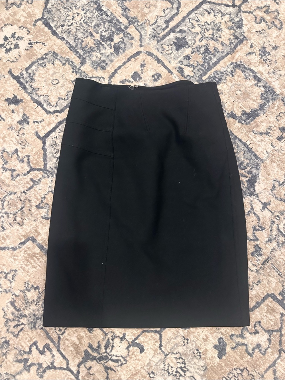 Diane Von Furstenberg (DVF) pencil skirt - size 2